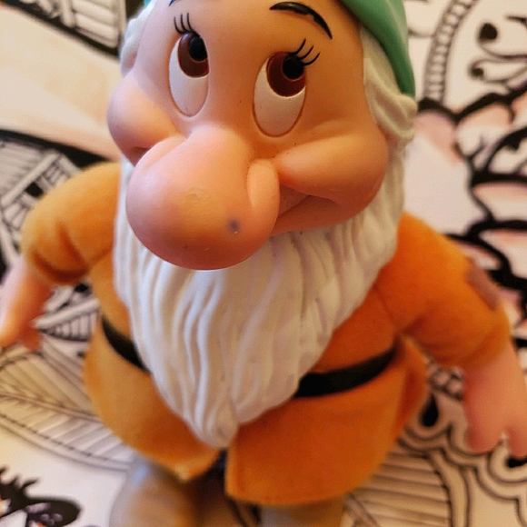 Vintage Disney Toy Snow White Bashful Plush Rubber Doll EUC - Picture 4 of 6